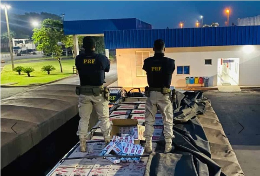 Na BR-163 motorista é preso com 450 mil maços de cigarros