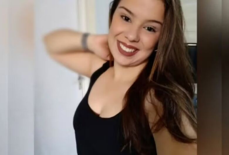 Namorado encontra a mulher morta em acidente na rodovia