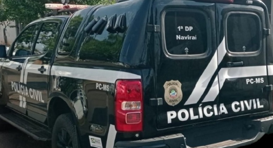 Homem é preso por furto de R$ 7,8 mil na cabine do caminhão